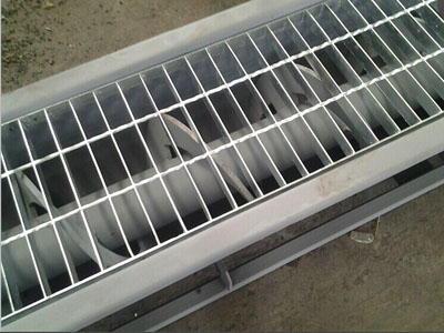 石油專用螺旋輸送機(jī) 石油專用螺旋輸送機(jī)